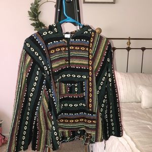 Cute patterned pull over!! Size small